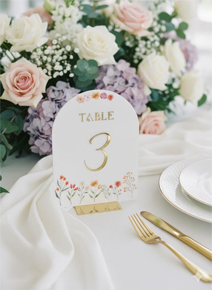 Acrylic Wedding Table Numbers: Reception Decor
