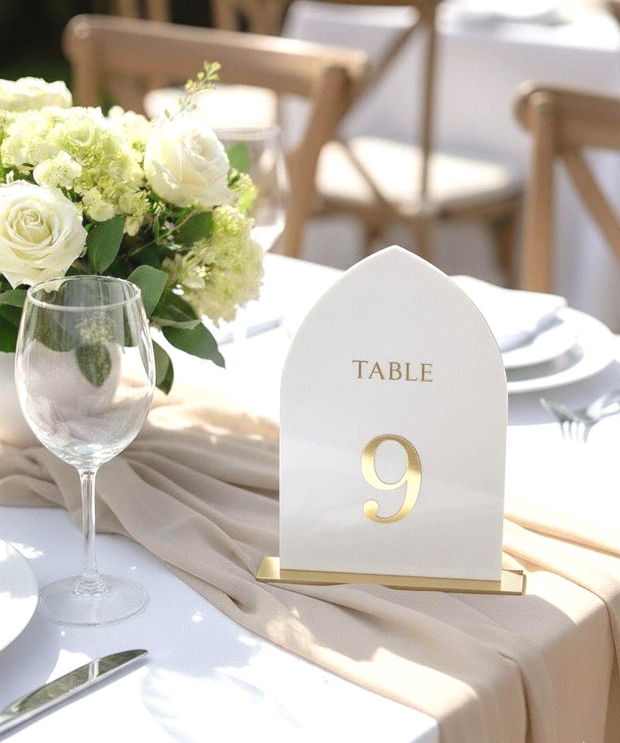 Clear Acrylic Wedding Table Numbers: Reception Decor